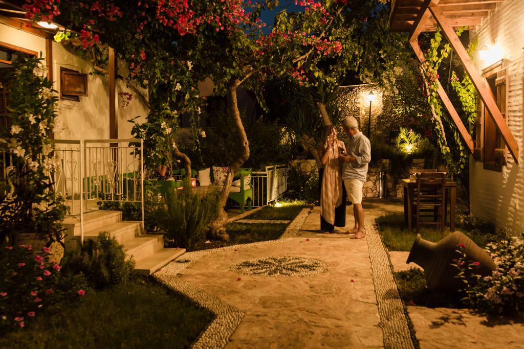 Courtyard Hotel Kalkan Exterior photo